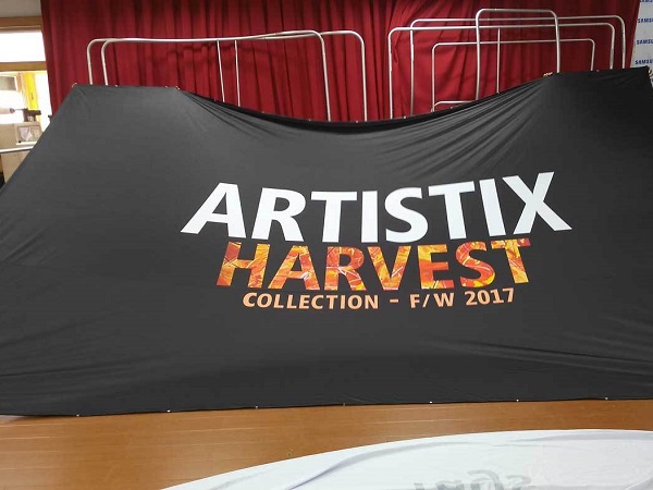 stage banner sign material